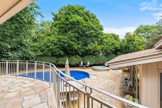 7105 Gleason Road, Edina, MN 55439