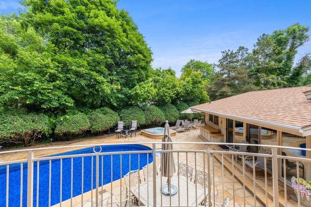 7105 Gleason Road, Edina, MN 55439