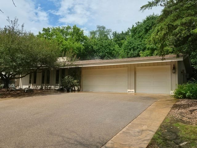 7105 Gleason Road, Edina, MN 55439