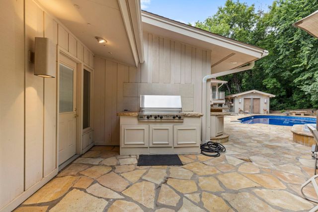 7105 Gleason Road, Edina, MN 55439