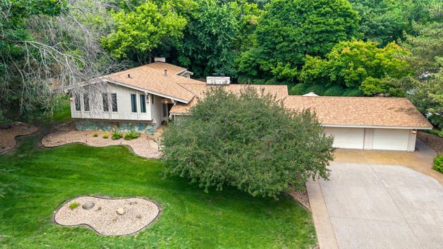 7105 Gleason Road, Edina, MN 55439
