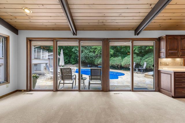 7105 Gleason Road, Edina, MN 55439