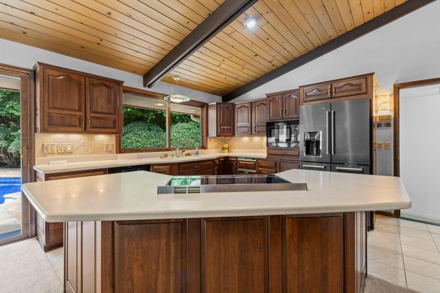 7105 Gleason Road, Edina, MN 55439