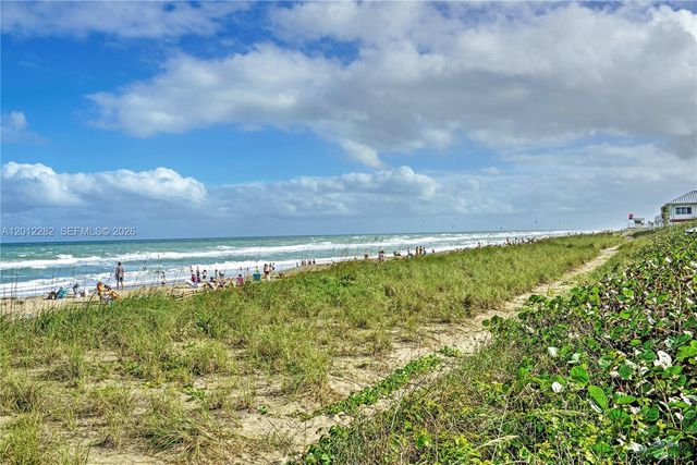 3781 NW Willow Creek Dr, Jensen Beach, FL 34957