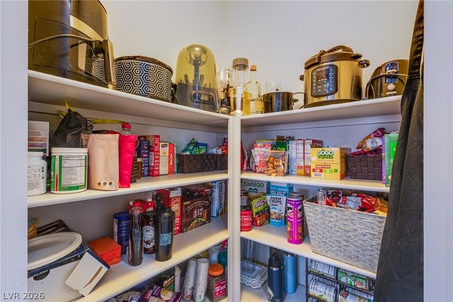 6935 Lakota Summit Court, Las Vegas, NV 89149