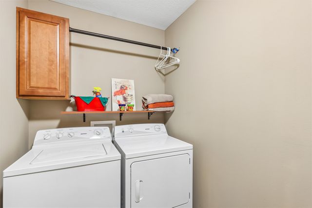 1610 NE Pittsburg Court, Ankeny, IA 50021