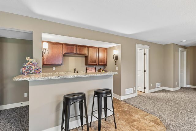 1610 NE Pittsburg Court, Ankeny, IA 50021