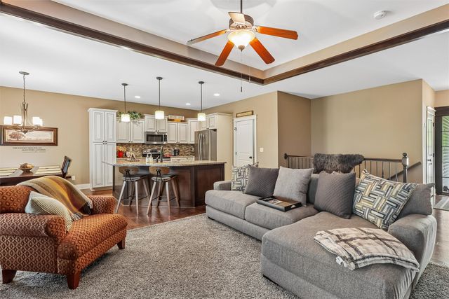 1610 NE Pittsburg Court, Ankeny, IA 50021