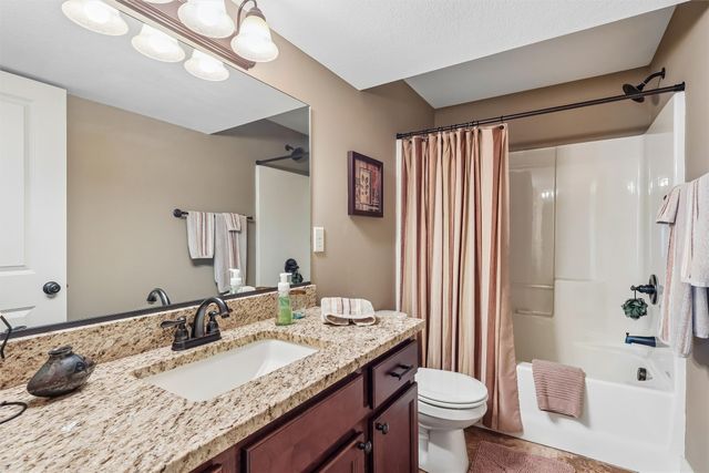 1610 NE Pittsburg Court, Ankeny, IA 50021