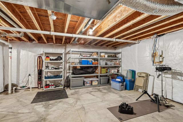 1610 NE Pittsburg Court, Ankeny, IA 50021