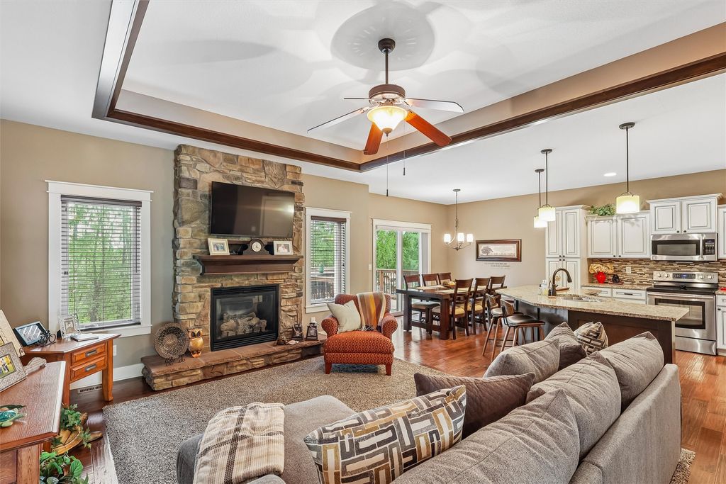 1610 NE Pittsburg Court, Ankeny, IA 50021