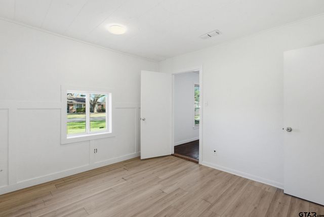 12565 Pioneer Dr, Tyler, TX 75704