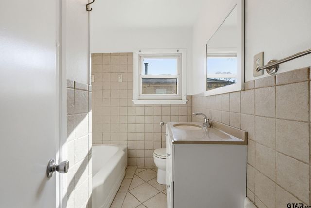 12565 Pioneer Dr, Tyler, TX 75704