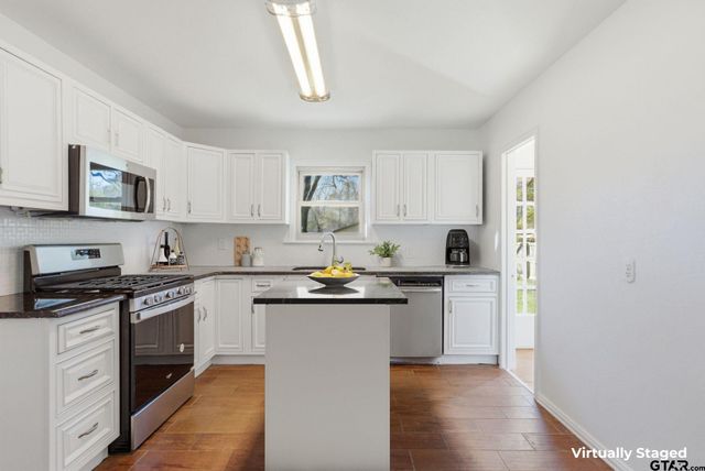 12565 Pioneer Dr, Tyler, TX 75704