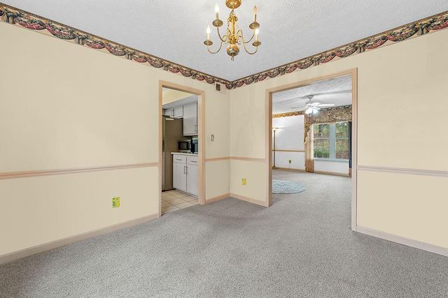 120 Chateau Circle, Fayetteville, GA 30215