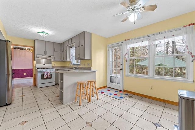 120 Chateau Circle, Fayetteville, GA 30215