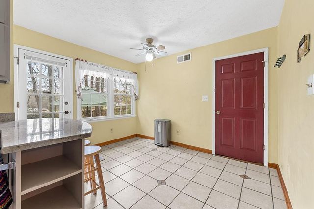 120 Chateau Circle, Fayetteville, GA 30215