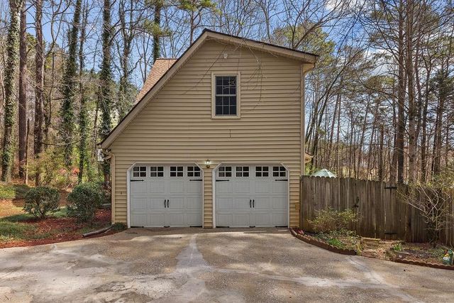 120 Chateau Circle, Fayetteville, GA 30215