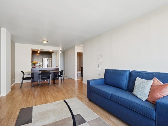 5320 N Sheridan Road 1606, Chicago, IL 60640