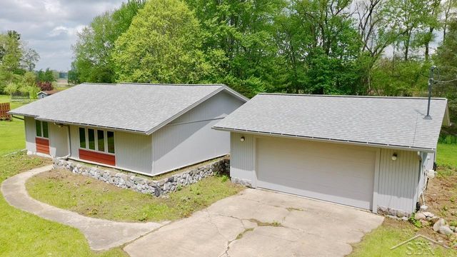 3087 E Gordonville Road, Midland Twp, MI 48640