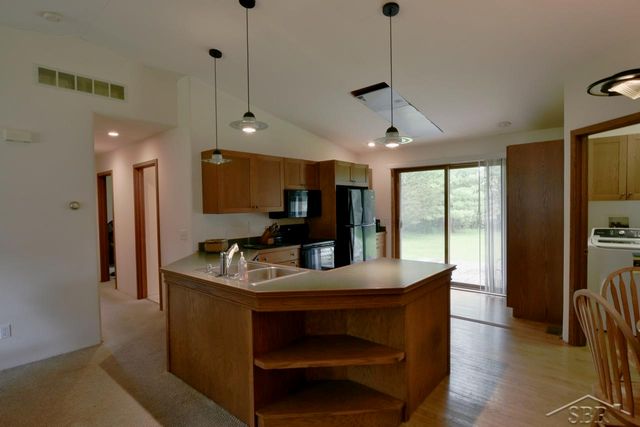 3087 E Gordonville Road, Midland Twp, MI 48640