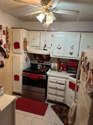 8390 Lagos De Campo Boulevard 209, Tamarac, FL 33321