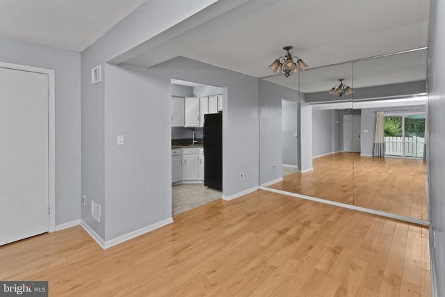 3 FOXTAIL LN, Monmouth Junction, NJ 08852
