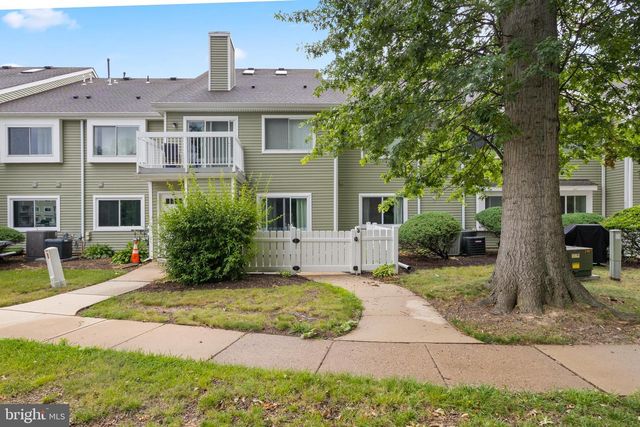 3 FOXTAIL LN, Monmouth Junction, NJ 08852
