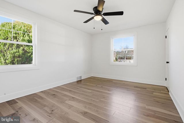 338 WAYNE AVE, Springfield, PA 19064