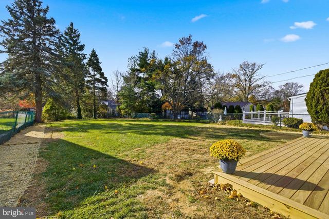 338 WAYNE AVE, Springfield, PA 19064