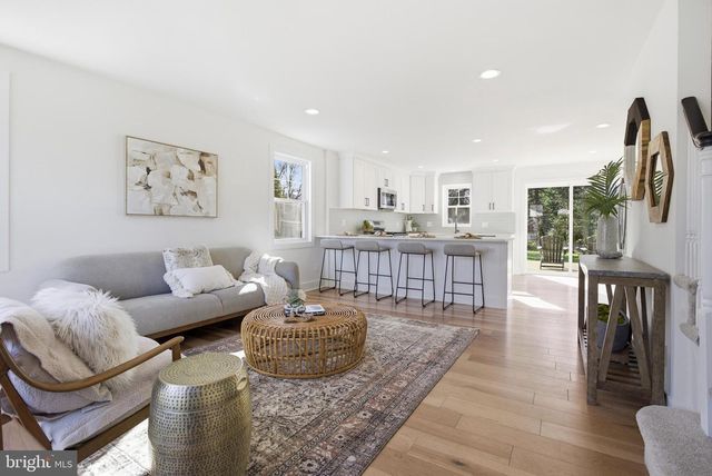 338 WAYNE AVE, Springfield, PA 19064