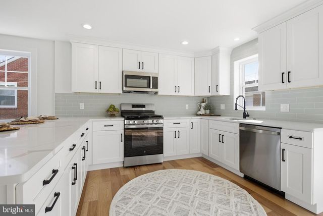 338 WAYNE AVE, Springfield, PA 19064