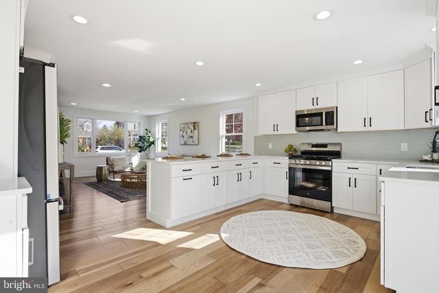 338 WAYNE AVE, Springfield, PA 19064