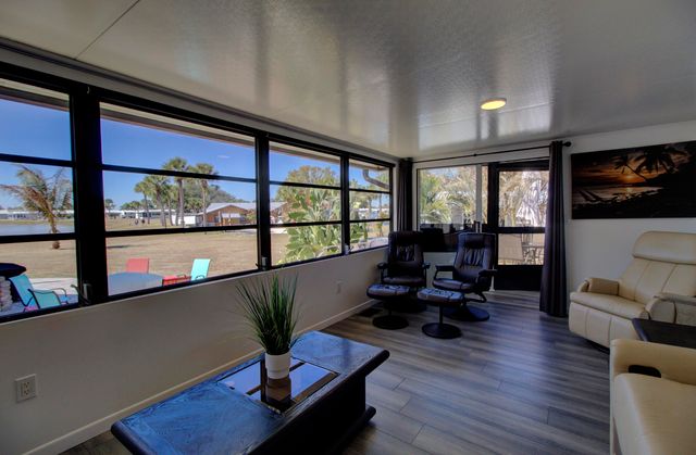 5225 SE 67th Avenue, Okeechobee, FL 34974