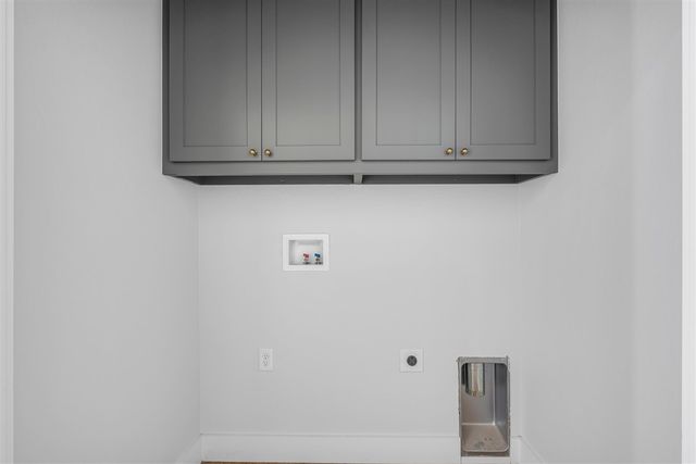 910 4th St, Elgin, OK 73538