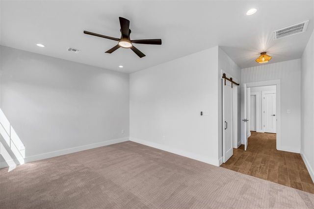 910 4th St, Elgin, OK 73538