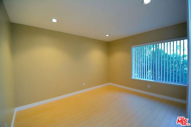 10051 Valley Circle Boulevard 6, Chatsworth (los Angeles), CA 91311