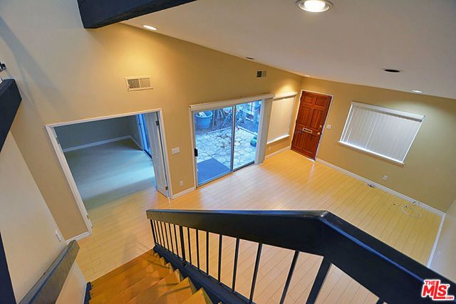 10051 Valley Circle Boulevard 6, Chatsworth (los Angeles), CA 91311