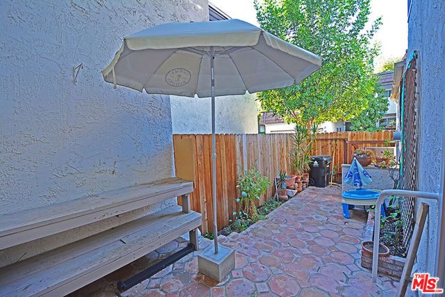 10051 Valley Circle Boulevard 6, Chatsworth (los Angeles), CA 91311