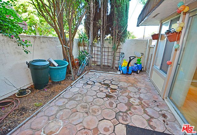 10051 Valley Circle Boulevard 6, Chatsworth (los Angeles), CA 91311