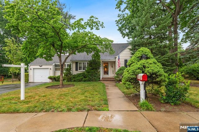14 Poplar Street, Dumont, NJ 07628