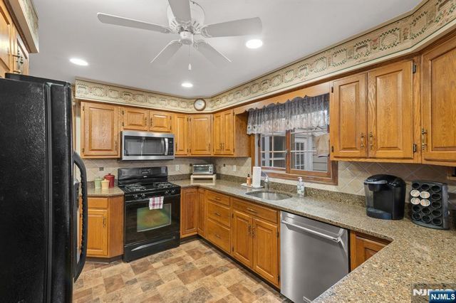 14 Poplar Street, Dumont, NJ 07628