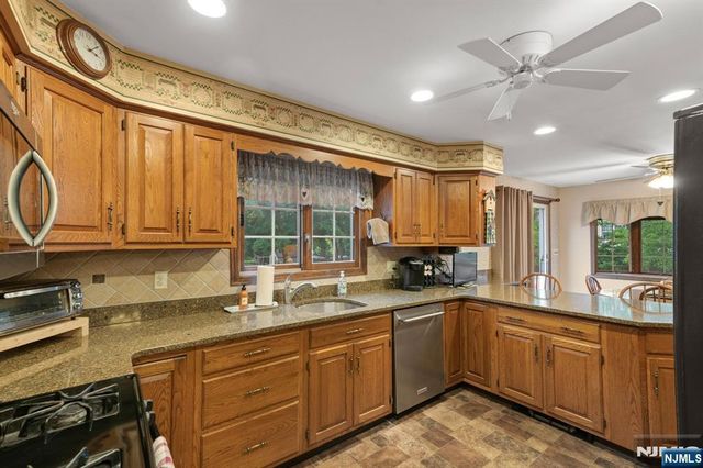 14 Poplar Street, Dumont, NJ 07628
