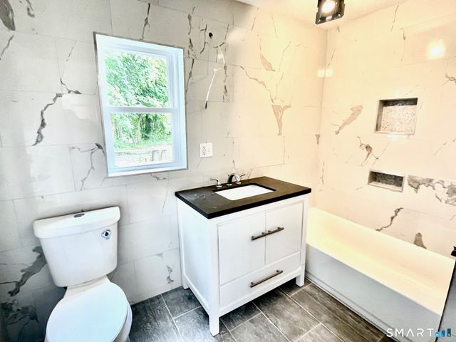 32 Lester Street 2, Ansonia, CT 06401