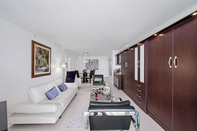2501 S OCEAN Drive 939, Hollywood, FL 33019