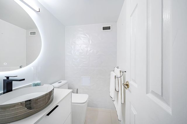 2501 S OCEAN Drive 939, Hollywood, FL 33019