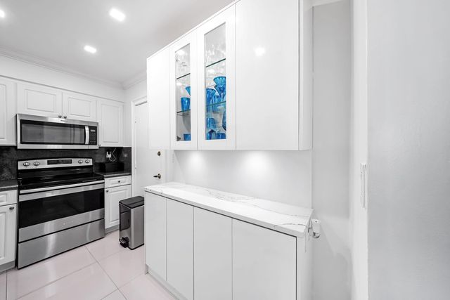 2501 S OCEAN Drive 939, Hollywood, FL 33019