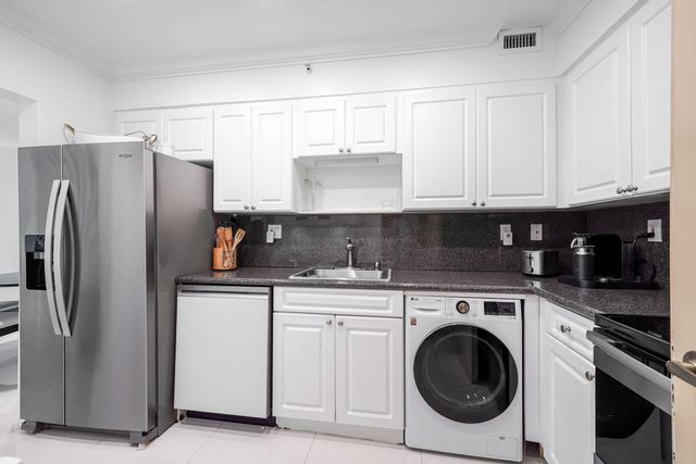 2501 S OCEAN Drive 939, Hollywood, FL 33019