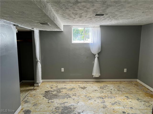 2515 Fairview Avenue, Parkersburg, WV 26104