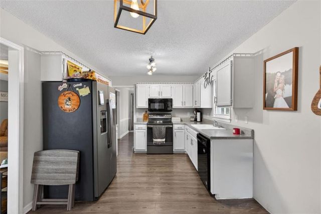 133 Asbury Lane, Hiram, GA 30141